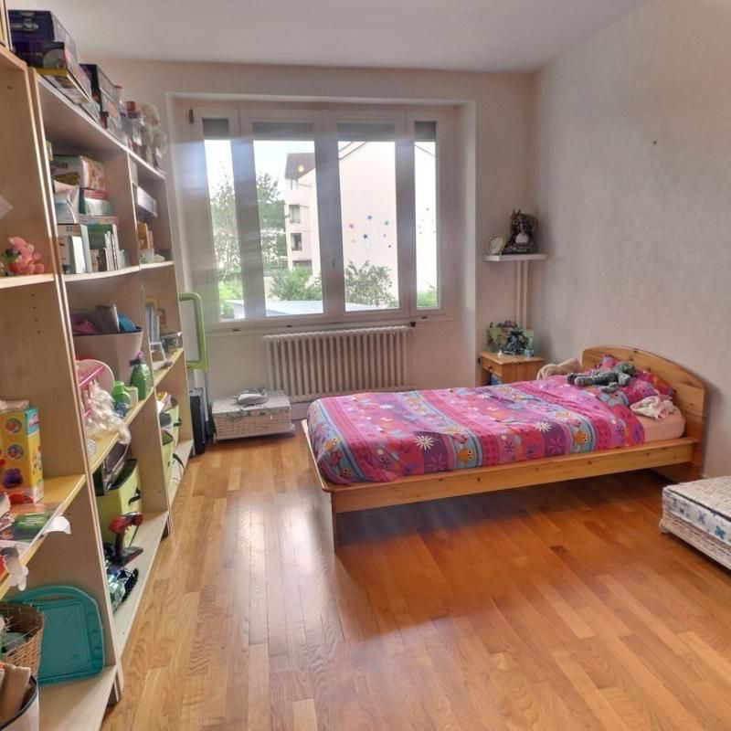 SPACIEUX APPARTEMENT 4 PIÈCES